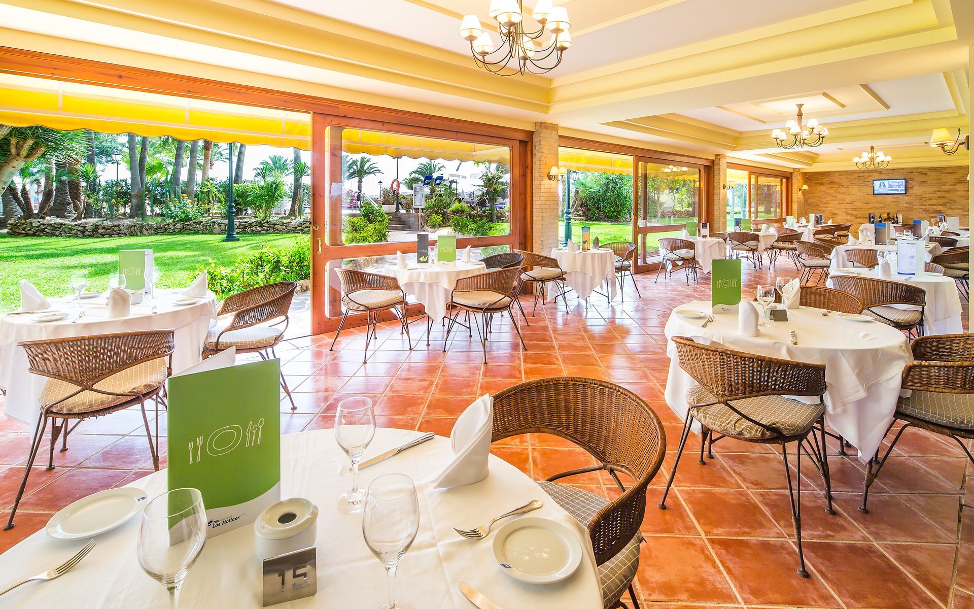Thb 로스 몰리노스 - 성인 전용 호텔 이비자타운 레스토랑 사진